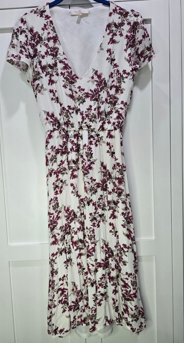 WAYF Floral Maxi Dress Small Ivory Burgundy V Neck Short Sleeve Boho